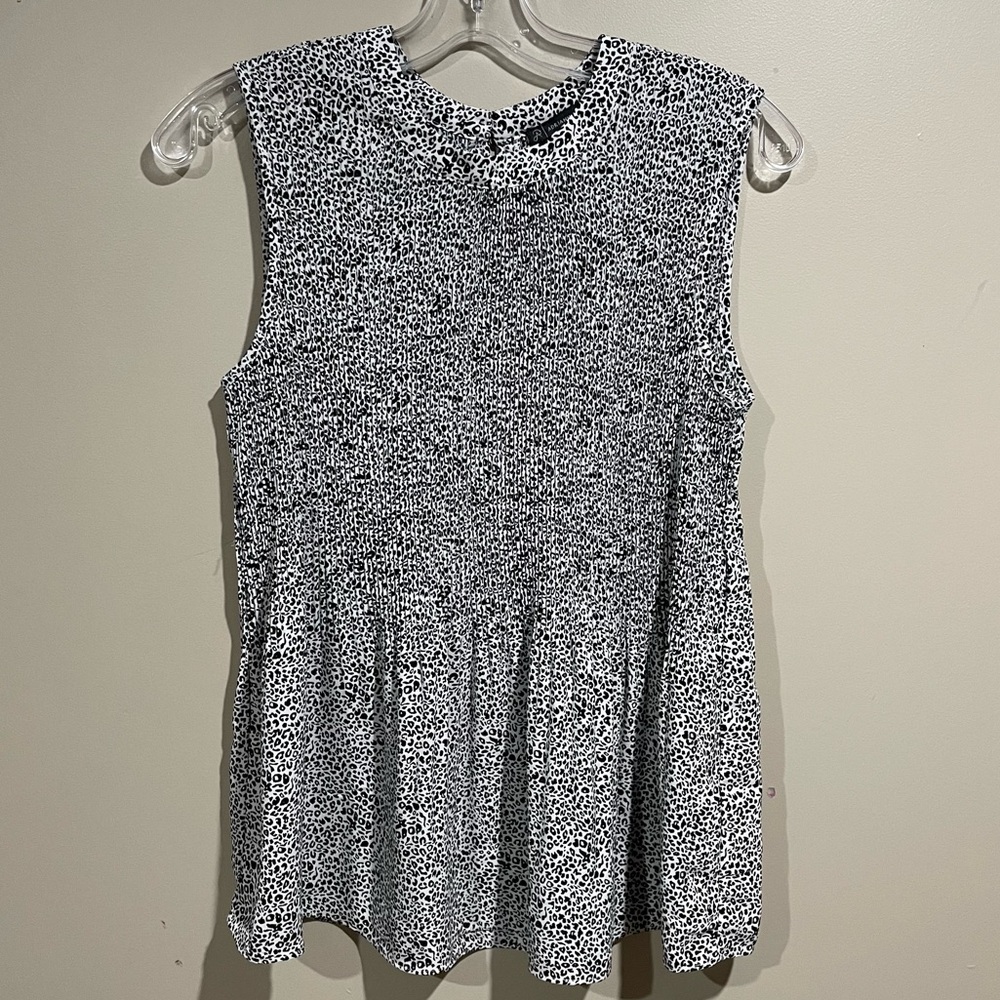 ADRIANNA PAPELL Sleeveless  Peplum Top